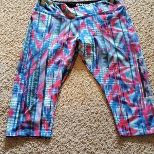 #L001 (CH) LuLaRo Blue /Red Athletic Capri